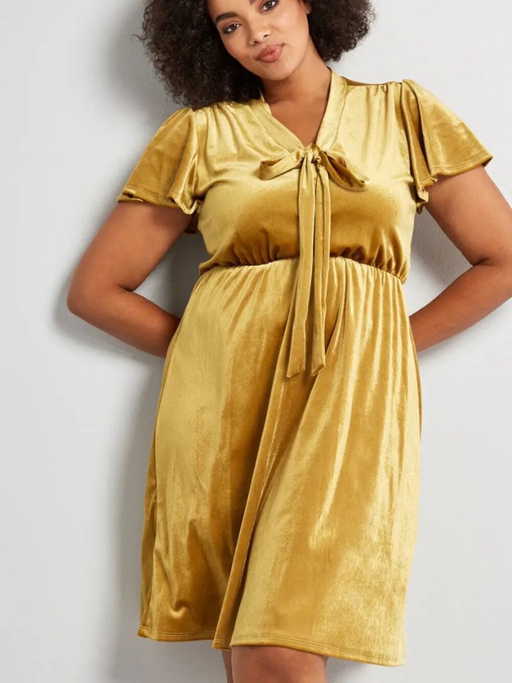 ModCloth Jessy B, Gold Velvet Front Bow